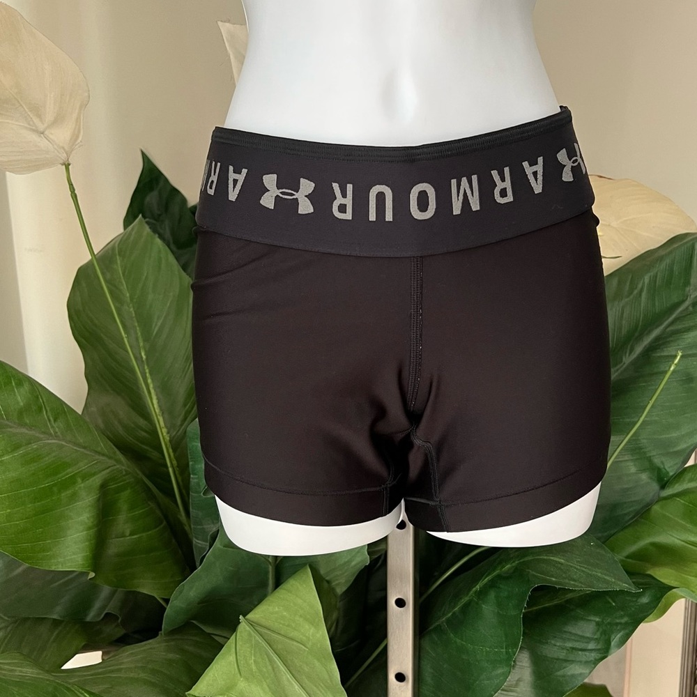 Under Armour black spandex Compression wear Heatgear